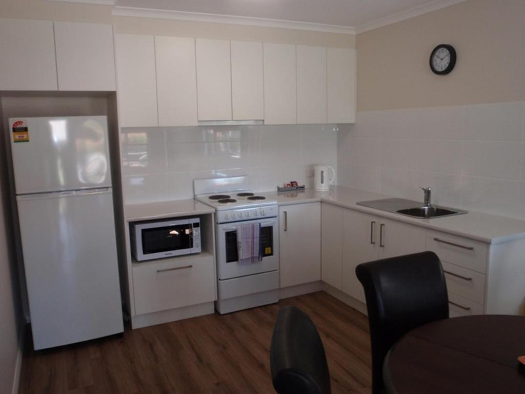 Ashleigh Court Motor Inn Mulwala Ngoại thất bức ảnh